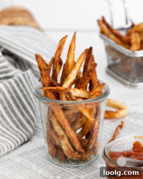 Crispy Air Fryer Garlic Fries in a bowl