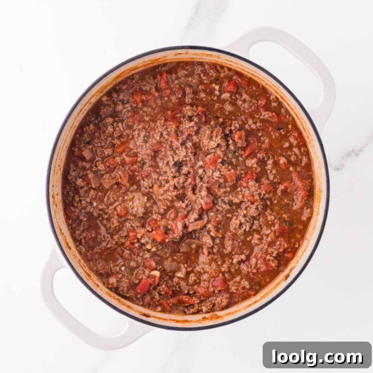 the finish venison meat sauce in dutch oven