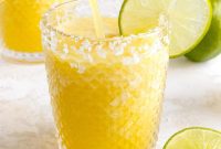Easy 4-Ingredient Frozen Pineapple Margarita