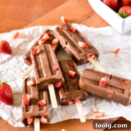 Raw Vegan Strawberry Chocofudge Pops 1 Chocolate Covered Strawberry Fudgesicles
